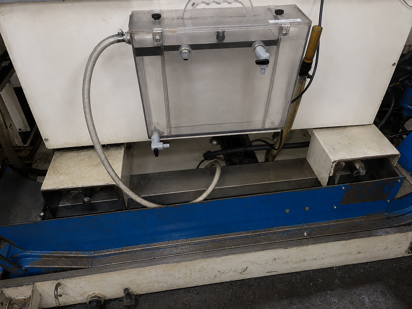 Coolant filter cleaned on site